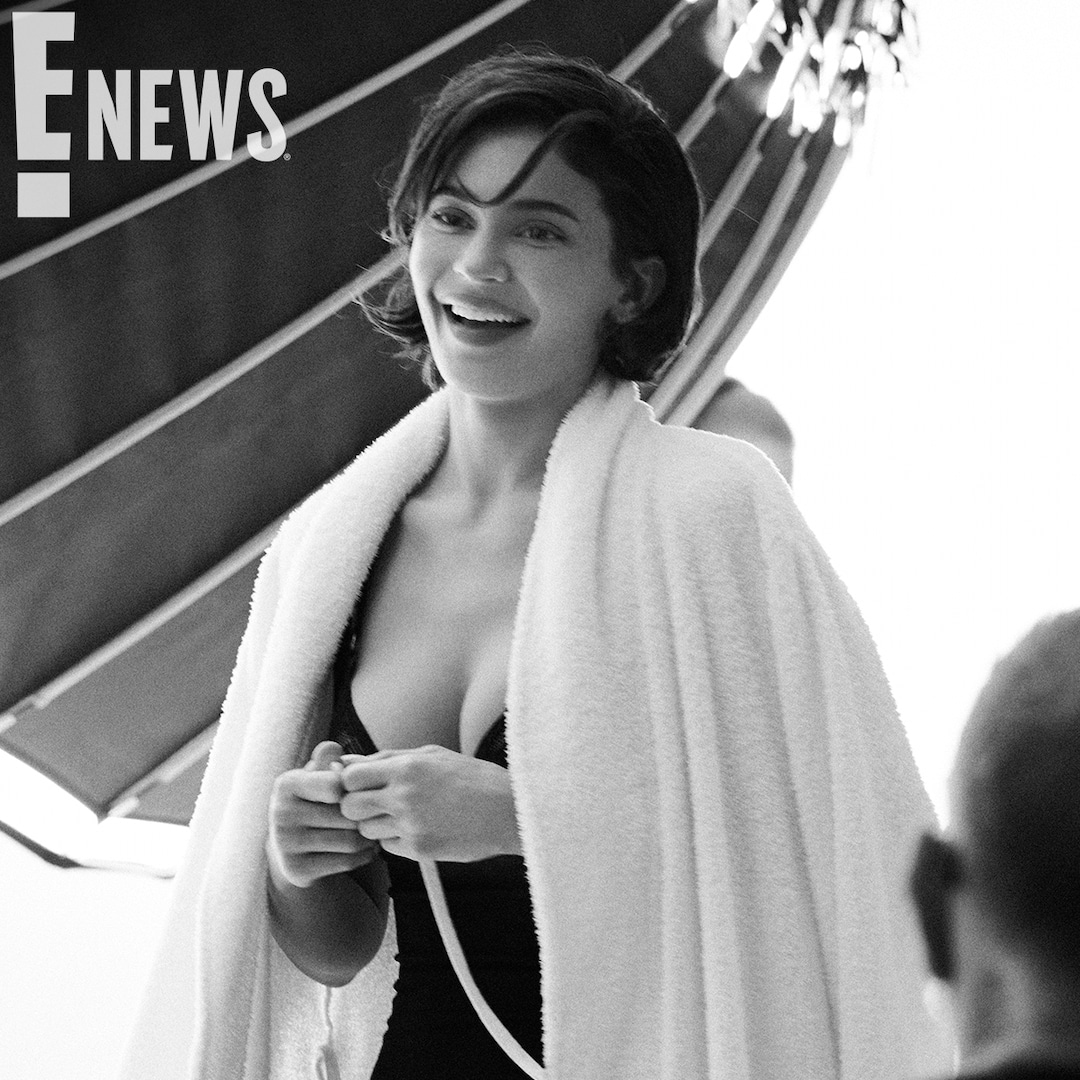 Kylie Jenner Stuns in New Sam Edelman Campaign: An Exclusive Behind the Scenes Look – E! Online Kylie Jenner Stuns in New Sam Edelman Campaign: An Exclusive Behind the Scenes Look – E! Online